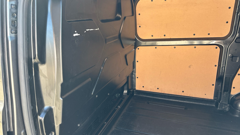 Ford Transit Custom 320 L1 Diesel Fwd 2.0 EcoBlue 170ps Low Roof Limited Van Auto